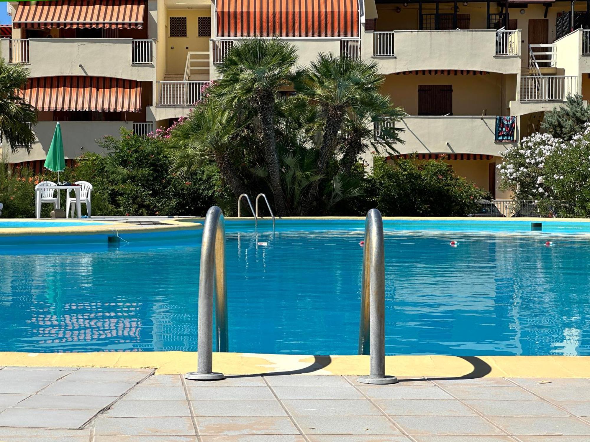 Topfloor With Furnished Terrace Near The Sea