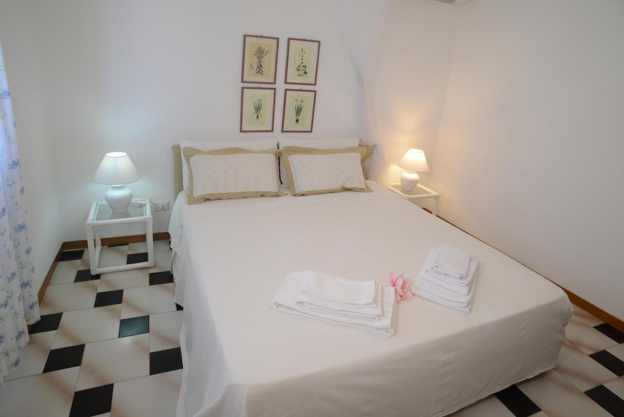 Topfloor With Furnished Terrace Near The Sea Apartment