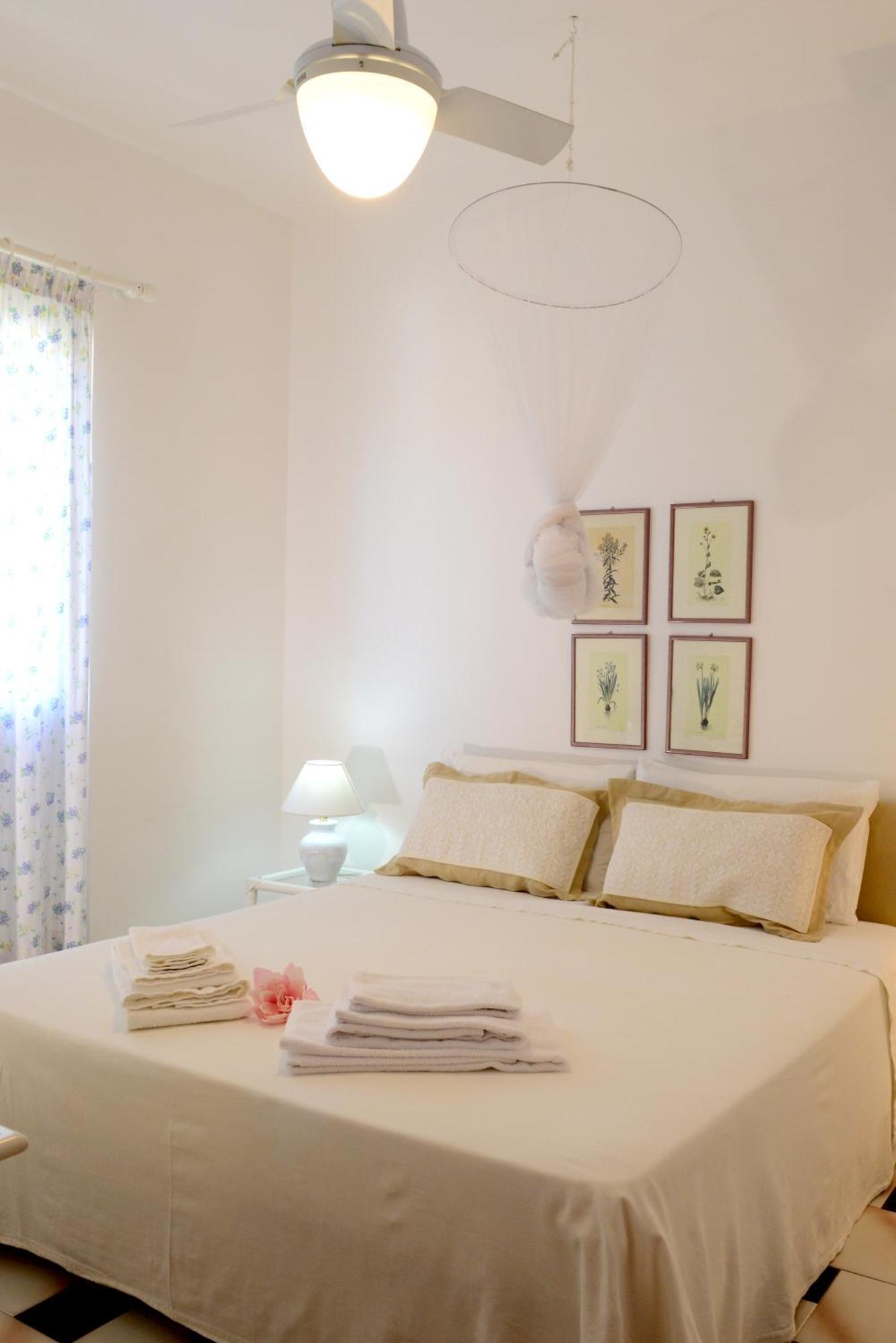 Topfloor With Furnished Terrace Near The Sea