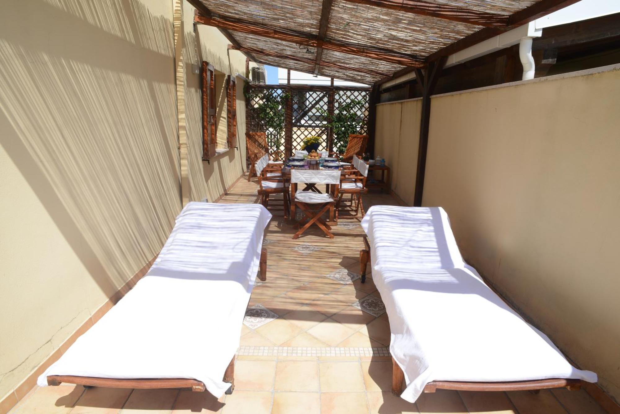 Apartment Topfloor With Furnished Terrace Near The Sea Alghero